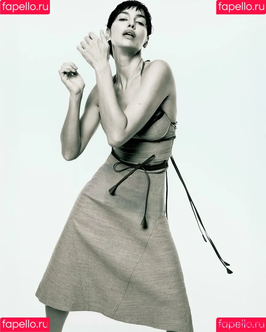 Irina Shayk / irinashayk / theirishayk Onlyfans Photo Gallery 