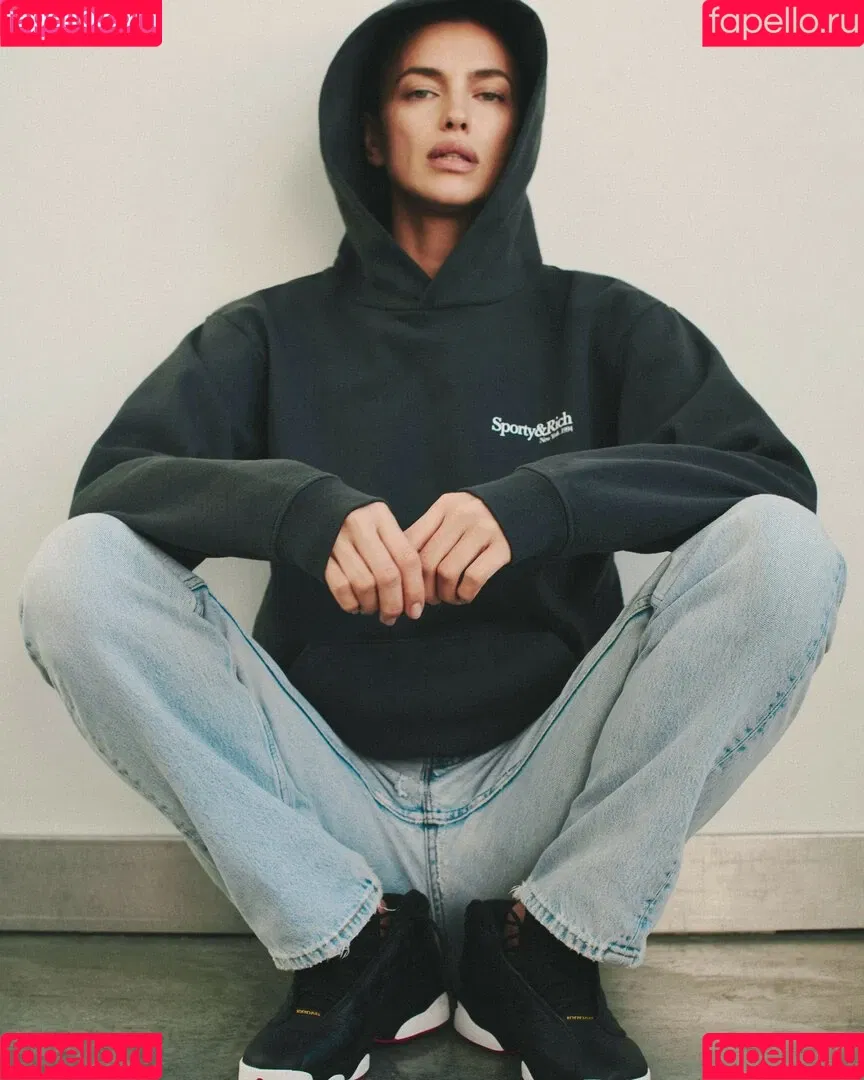 Irina Shayk / irinashayk / theirishayk Onlyfans Photo Gallery 