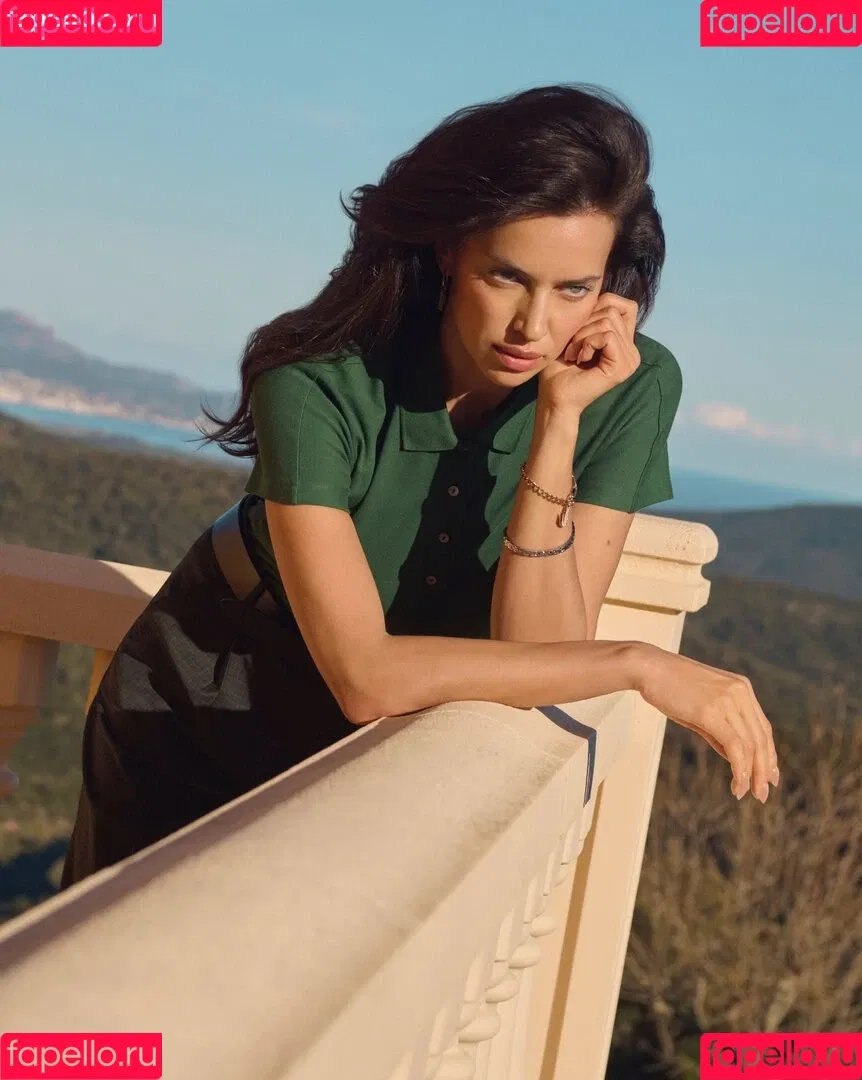 Irina Shayk / irinashayk / theirishayk Onlyfans Photo Gallery 