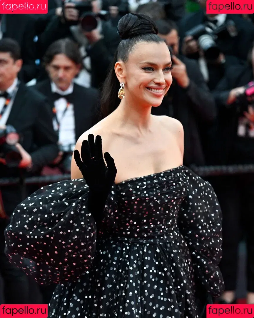 Irina Shayk / irinashayk / theirishayk Onlyfans Photo Gallery 