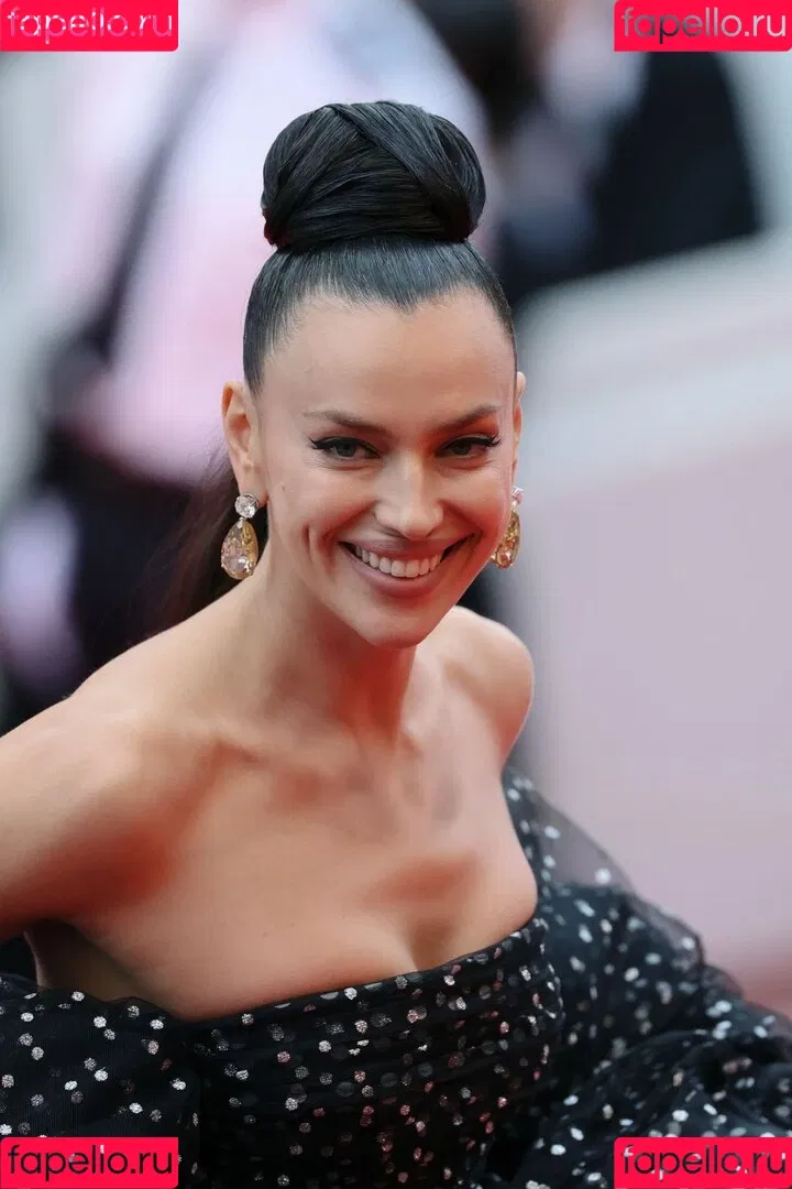 Irina Shayk / irinashayk / theirishayk Onlyfans Photo Gallery 