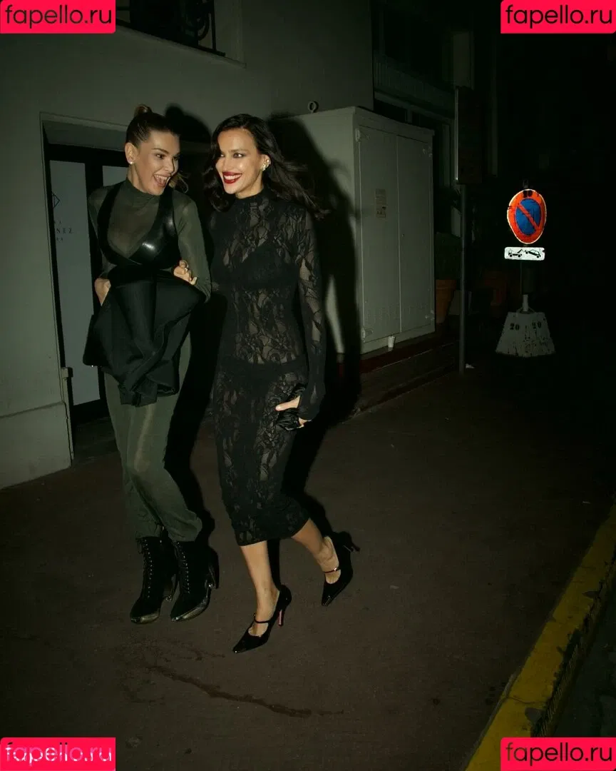 Irina Shayk / irinashayk / theirishayk Onlyfans Photo Gallery 