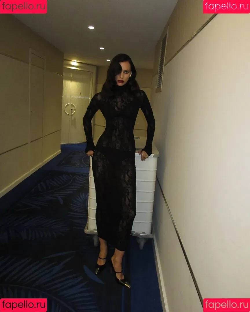 Irina Shayk / irinashayk / theirishayk Onlyfans Photo Gallery 