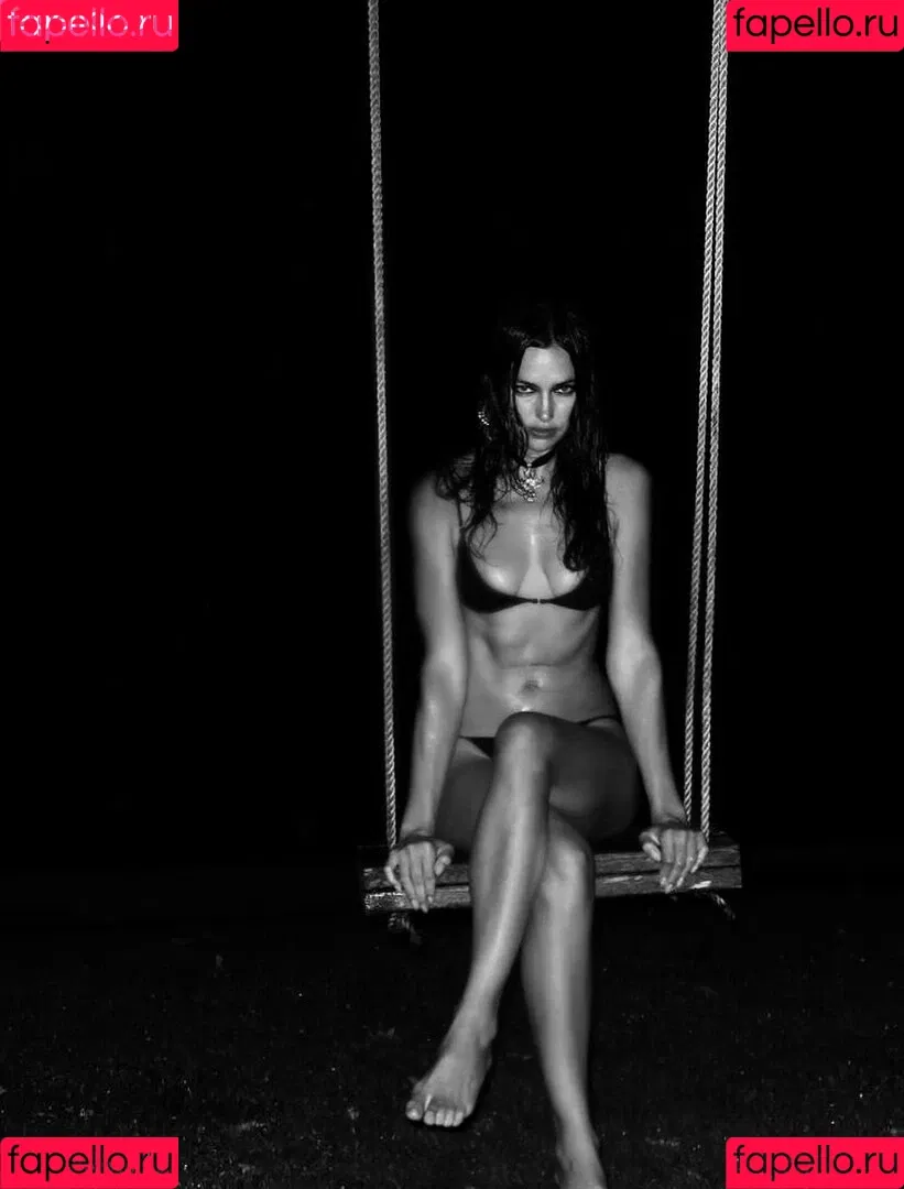 Irina Shayk / irinashayk / theirishayk Onlyfans Photo Gallery 