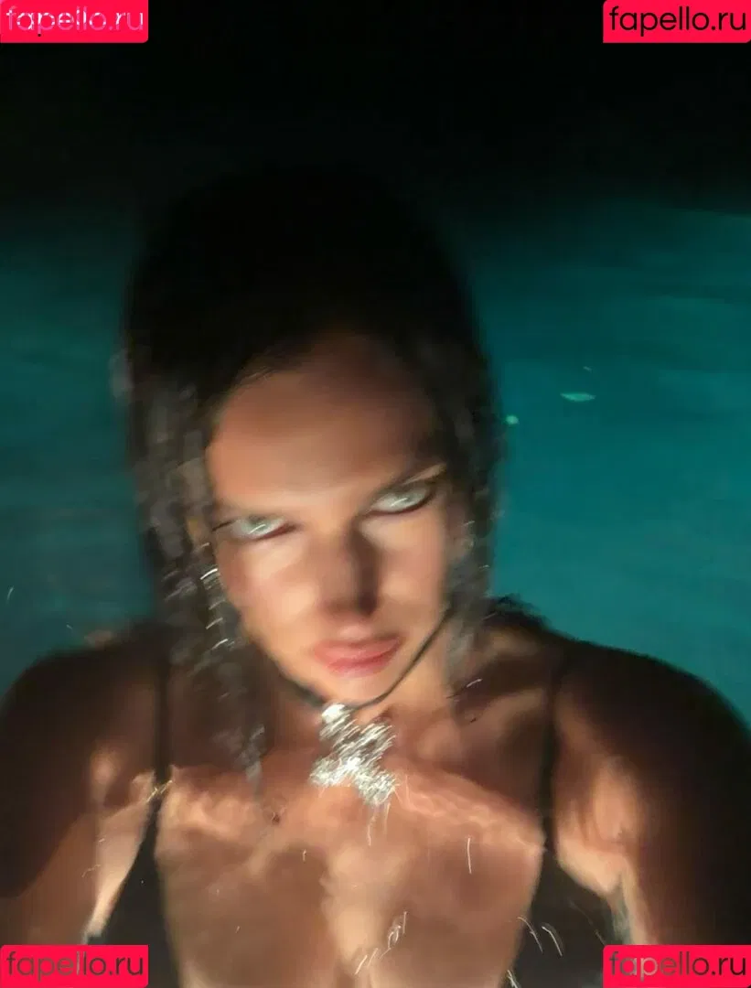 Irina Shayk / irinashayk / theirishayk Onlyfans Photo Gallery 