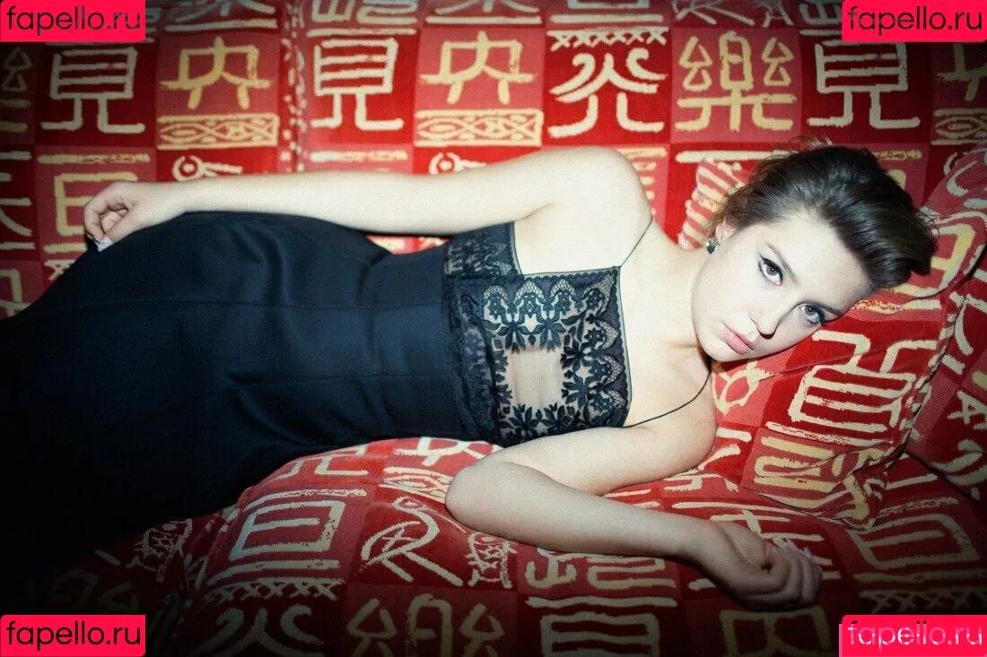 Adele Exarchopoulos / adeleexarchopoulos Onlyfans Photo Gallery 