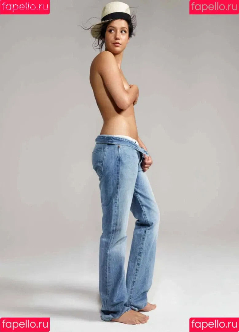 Adele Exarchopoulos / adeleexarchopoulos Onlyfans Photo Gallery 