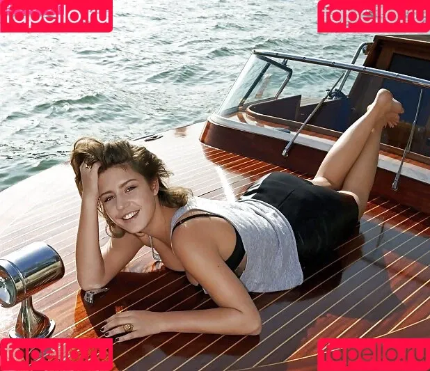 Adele Exarchopoulos / adeleexarchopoulos Onlyfans Photo Gallery 