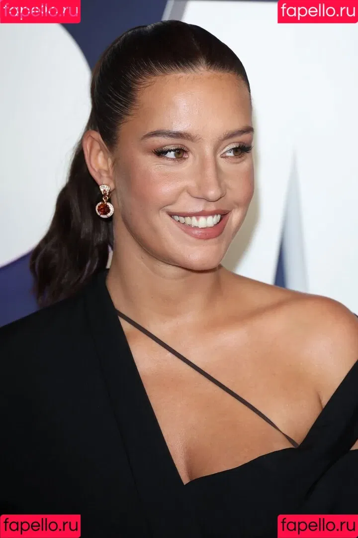 Adele Exarchopoulos / adeleexarchopoulos Onlyfans Photo Gallery 