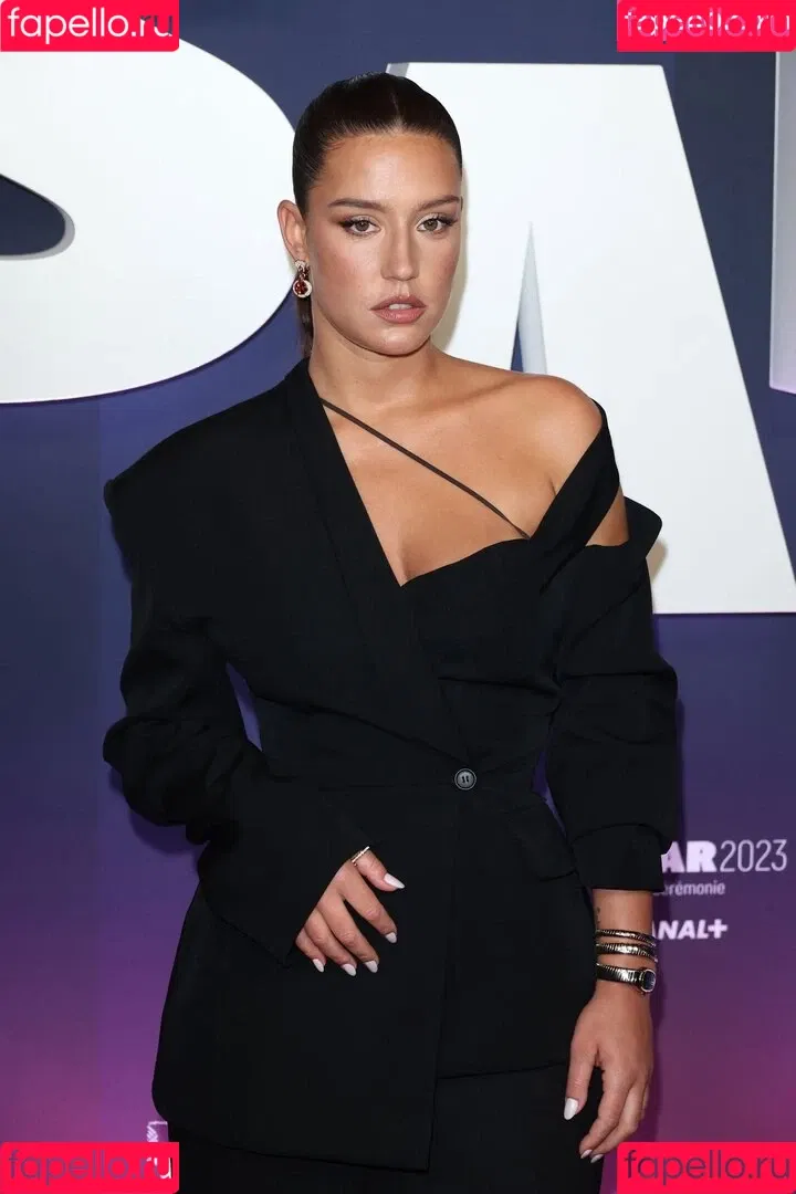 Adele Exarchopoulos / adeleexarchopoulos Onlyfans Photo Gallery 