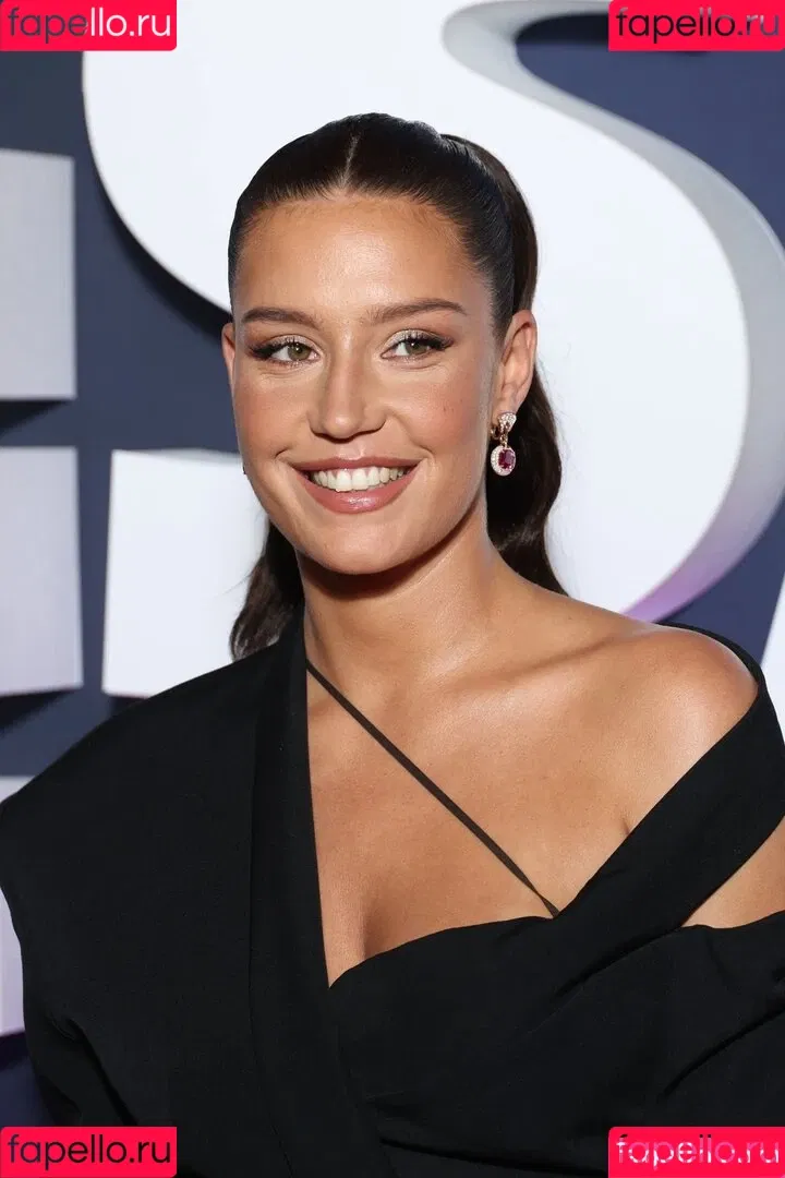 Adele Exarchopoulos / adeleexarchopoulos Onlyfans Photo Gallery 