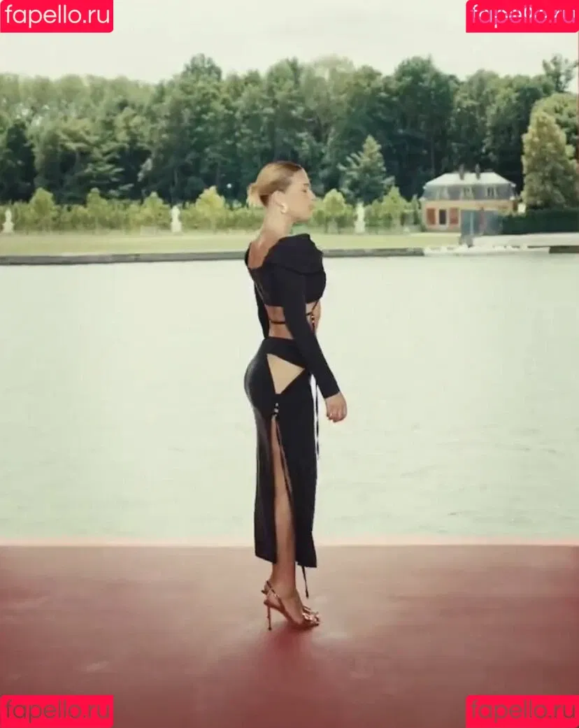 Adele Exarchopoulos / adeleexarchopoulos Onlyfans Photo Gallery 