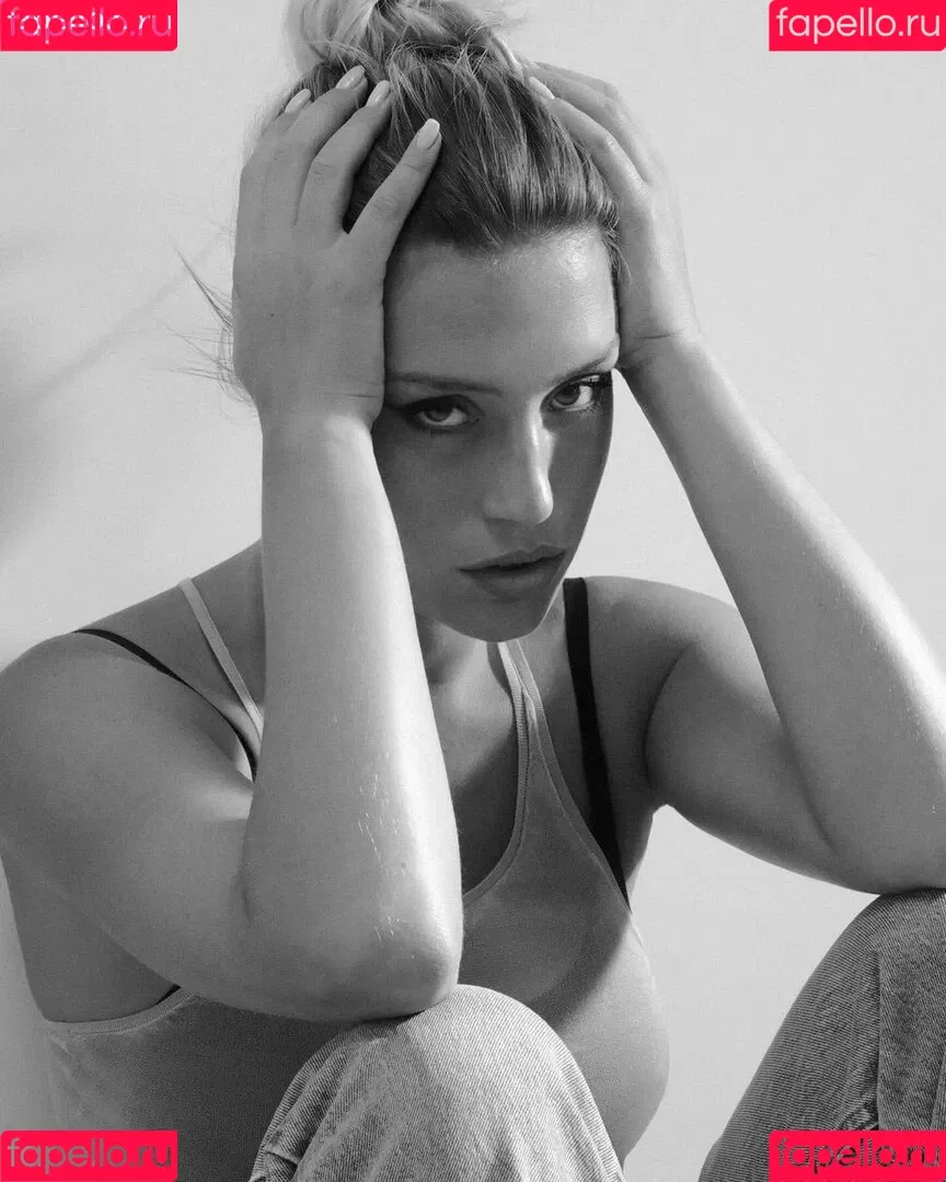 Adele Exarchopoulos / adeleexarchopoulos Onlyfans Photo Gallery 