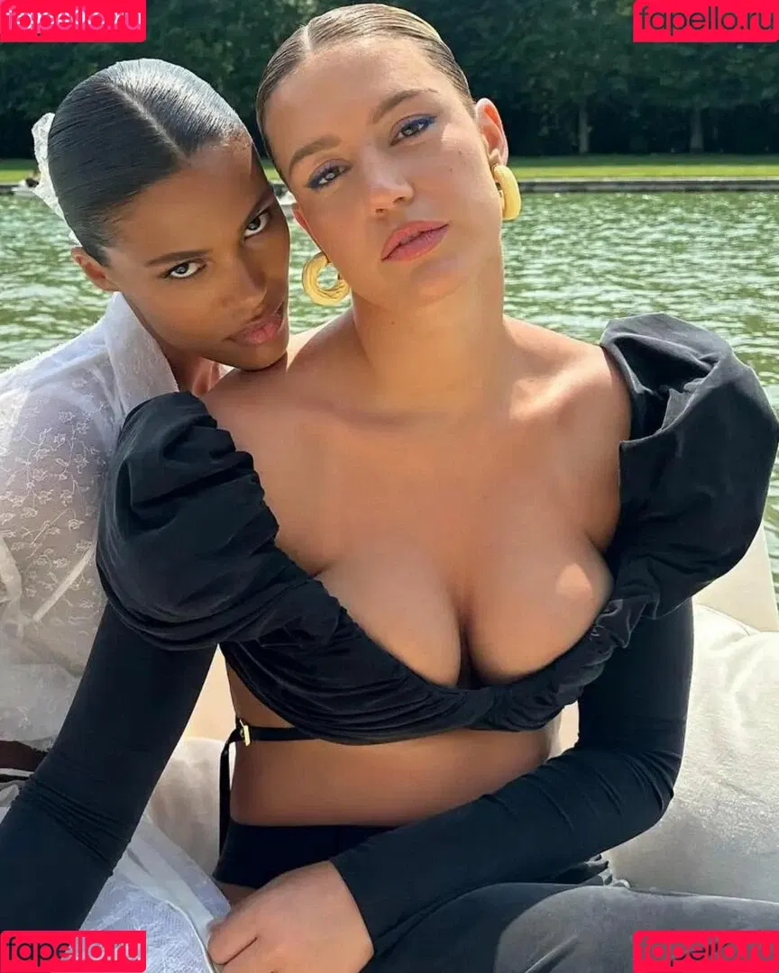 Adele Exarchopoulos / adeleexarchopoulos Onlyfans Photo Gallery 