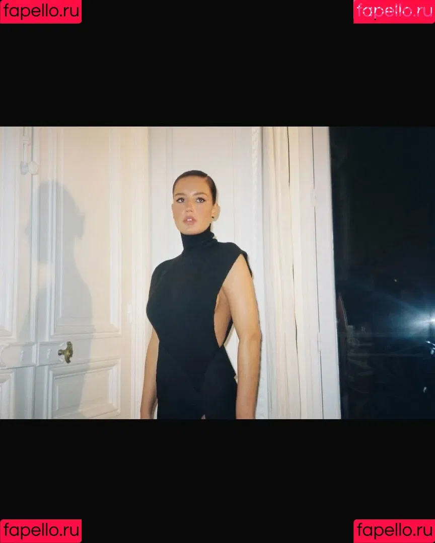 Adele Exarchopoulos / adeleexarchopoulos Onlyfans Photo Gallery 