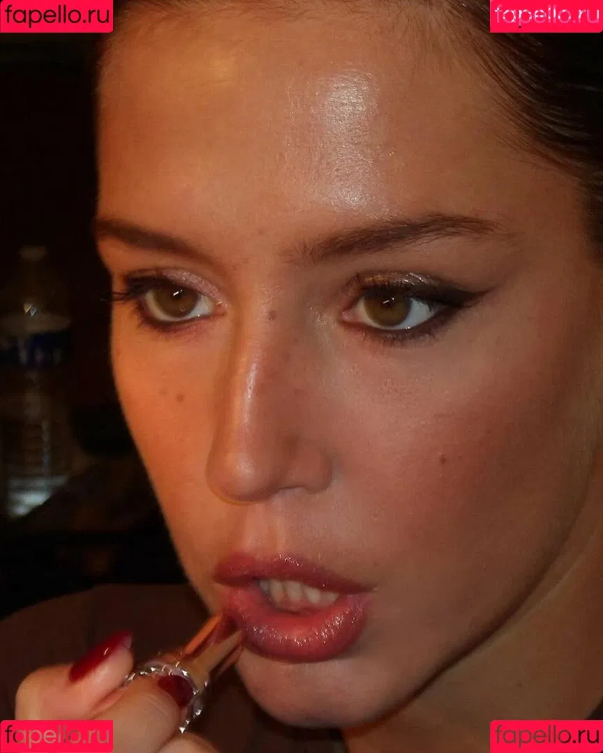 Adele Exarchopoulos / adeleexarchopoulos Onlyfans Photo Gallery 