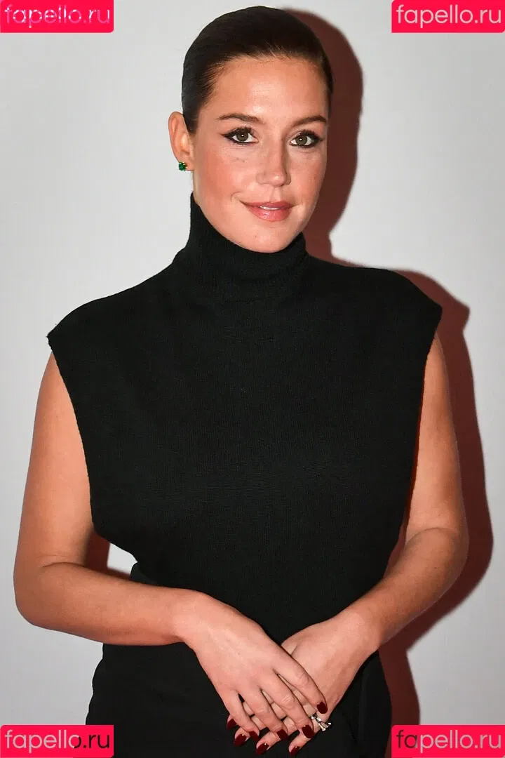 Adele Exarchopoulos / adeleexarchopoulos Onlyfans Photo Gallery 