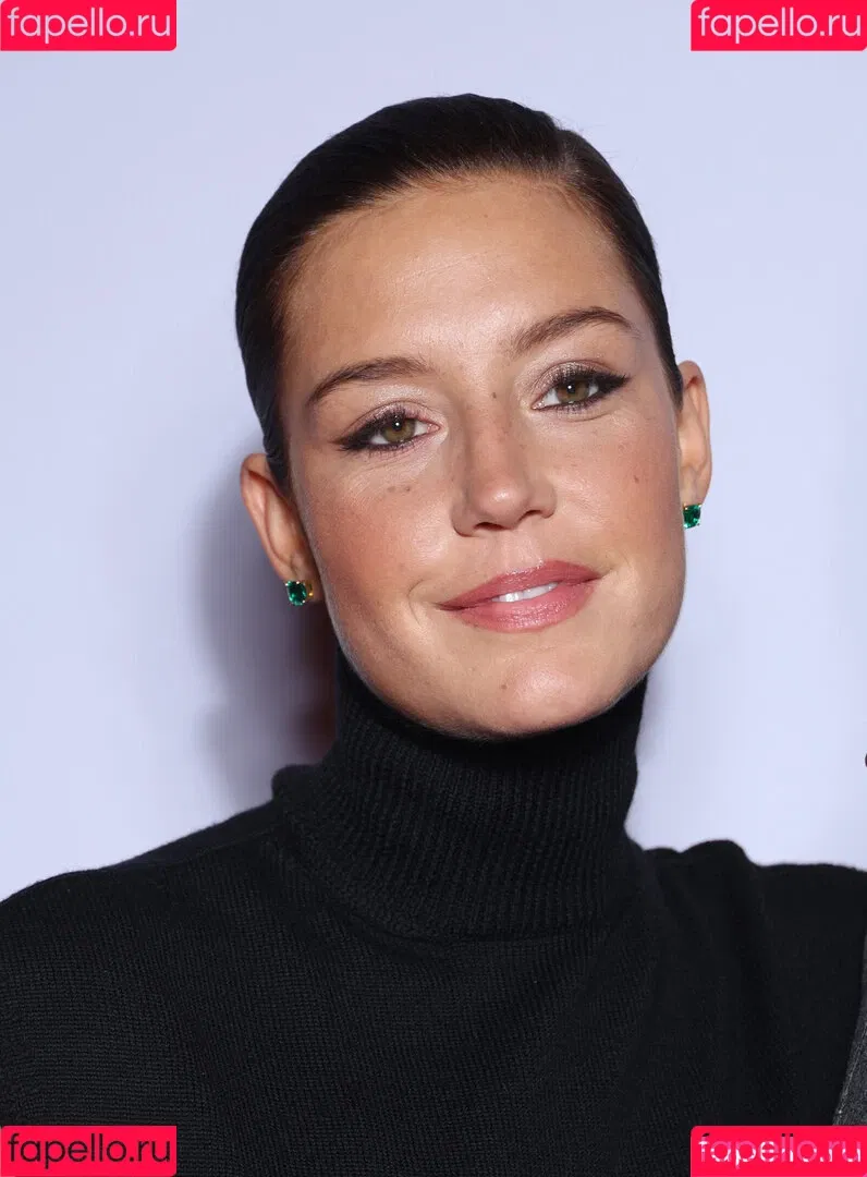 Adele Exarchopoulos / adeleexarchopoulos Onlyfans Photo Gallery 