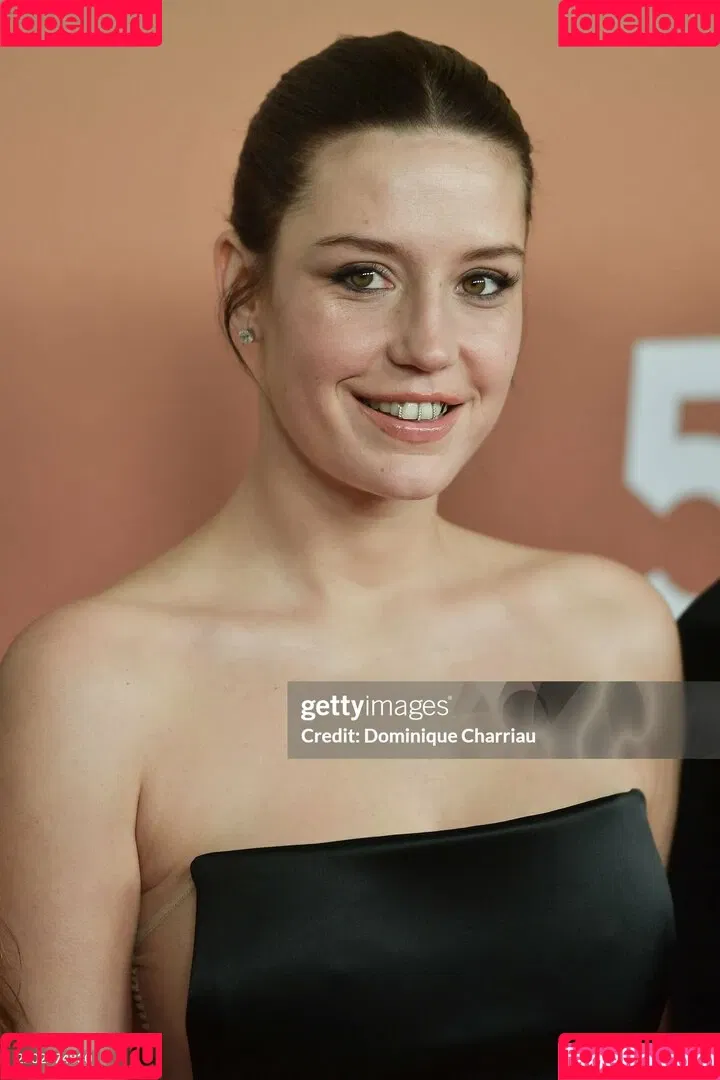 Adele Exarchopoulos / adeleexarchopoulos Onlyfans Photo Gallery 