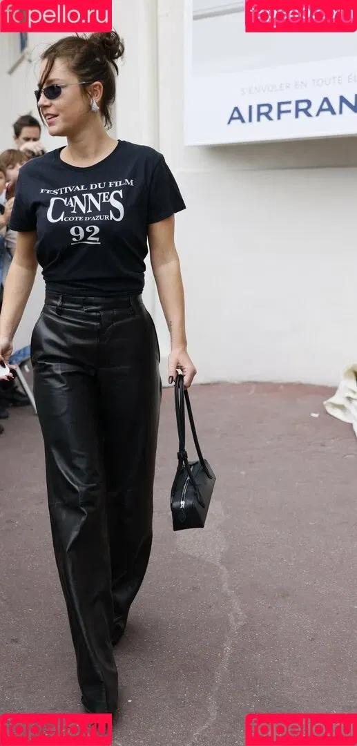 Adele Exarchopoulos / adeleexarchopoulos Onlyfans Photo Gallery 