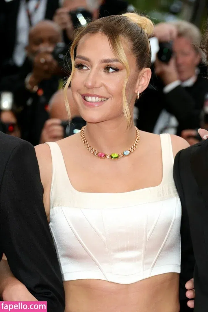 Adele Exarchopoulos / adeleexarchopoulos Onlyfans Photo Gallery 