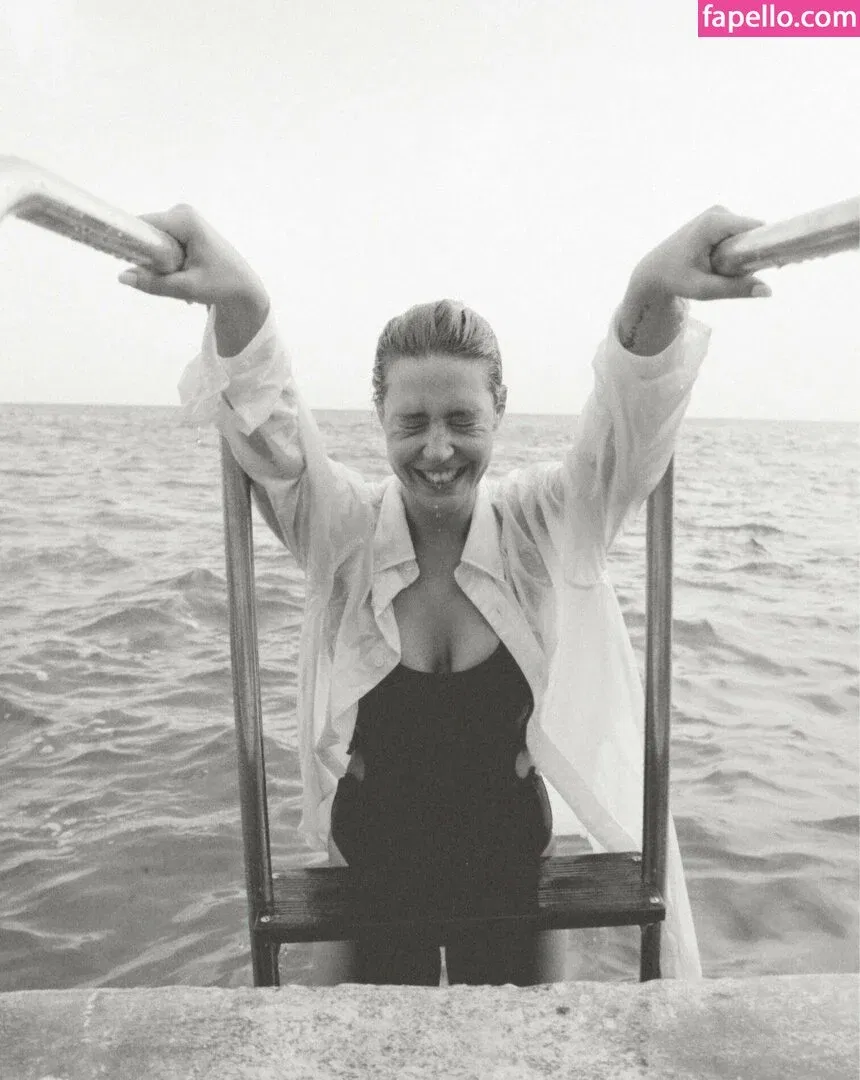 Adele Exarchopoulos / adeleexarchopoulos Onlyfans Photo Gallery 