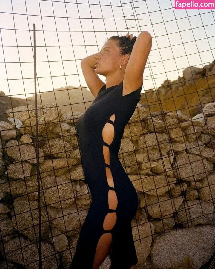 Adele Exarchopoulos / adeleexarchopoulos Onlyfans Photo Gallery 