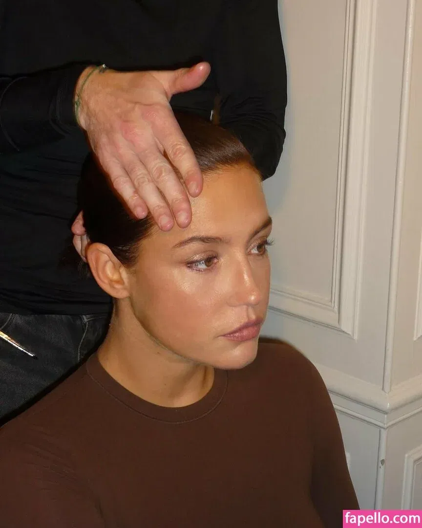 Adele Exarchopoulos / adeleexarchopoulos Onlyfans Photo Gallery 