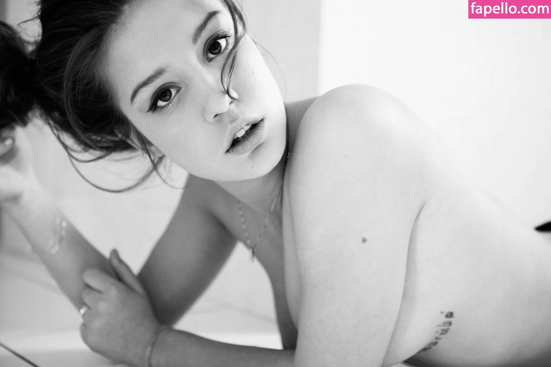 Adele Exarchopoulos / adeleexarchopoulos Onlyfans Photo Gallery 