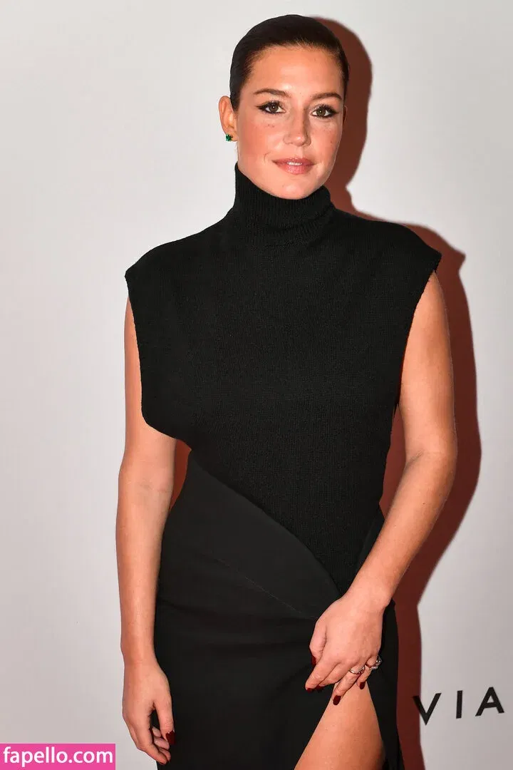 Adele Exarchopoulos / adeleexarchopoulos Onlyfans Photo Gallery 