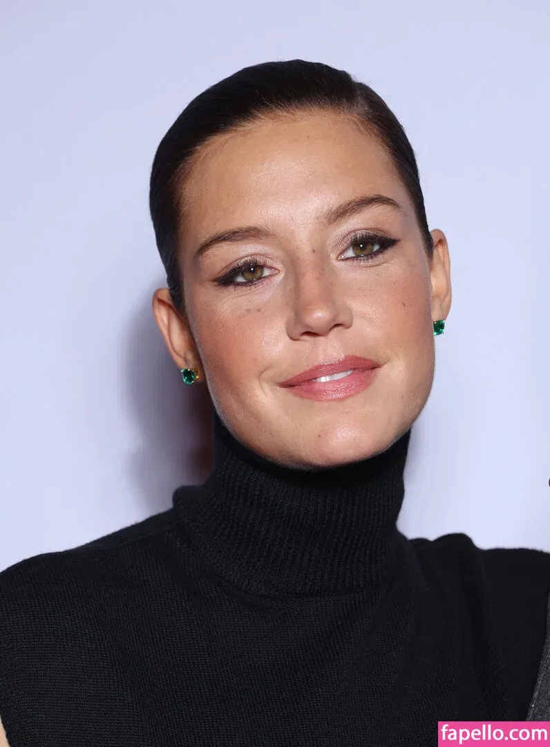 Adele Exarchopoulos / adeleexarchopoulos Onlyfans Photo Gallery 