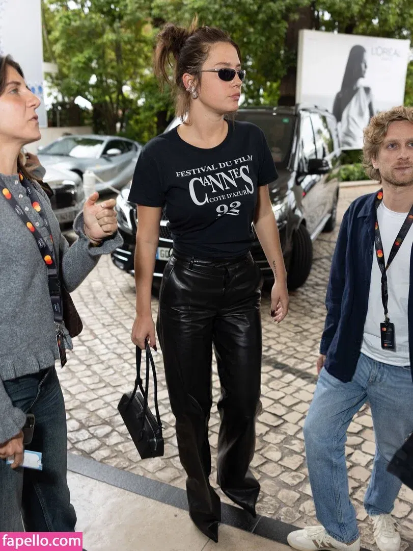 Adele Exarchopoulos / adeleexarchopoulos Onlyfans Photo Gallery 