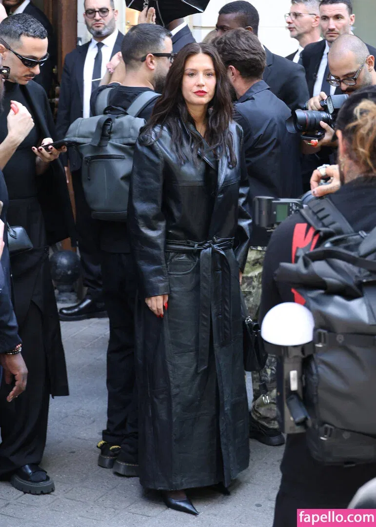 Adele Exarchopoulos / adeleexarchopoulos Onlyfans Photo Gallery 