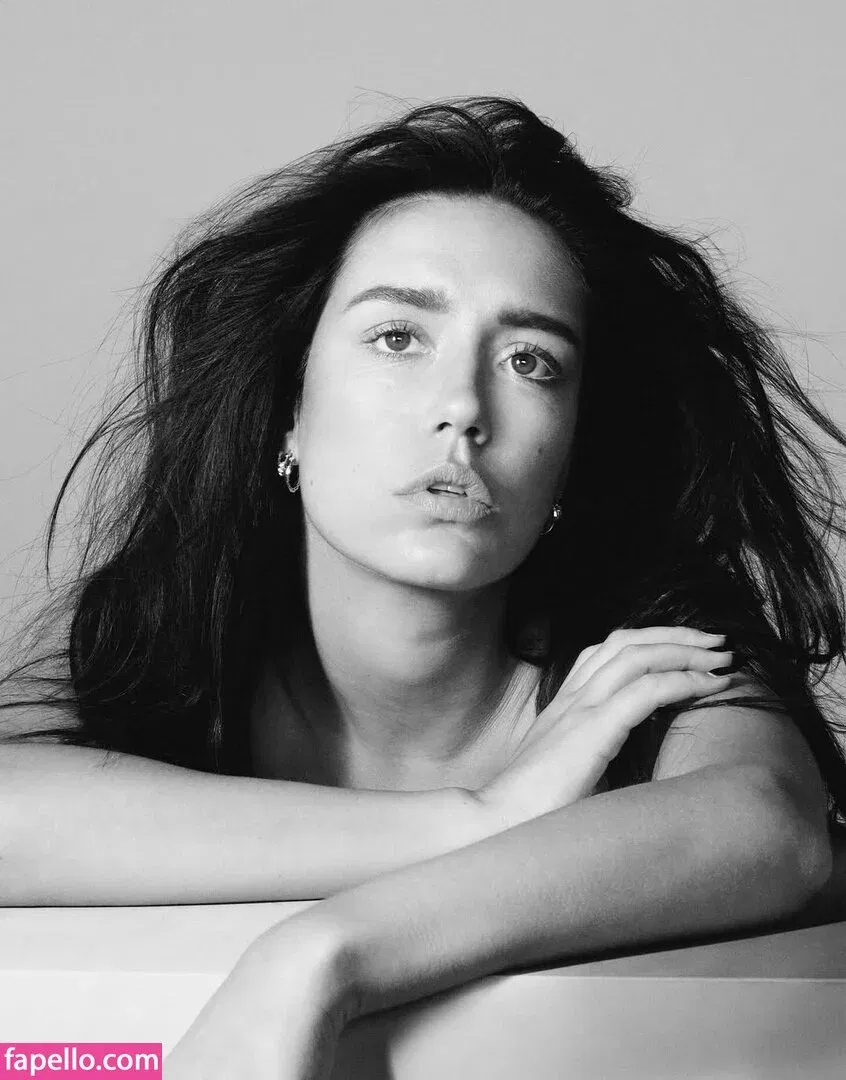 Adele Exarchopoulos / adeleexarchopoulos Onlyfans Photo Gallery 