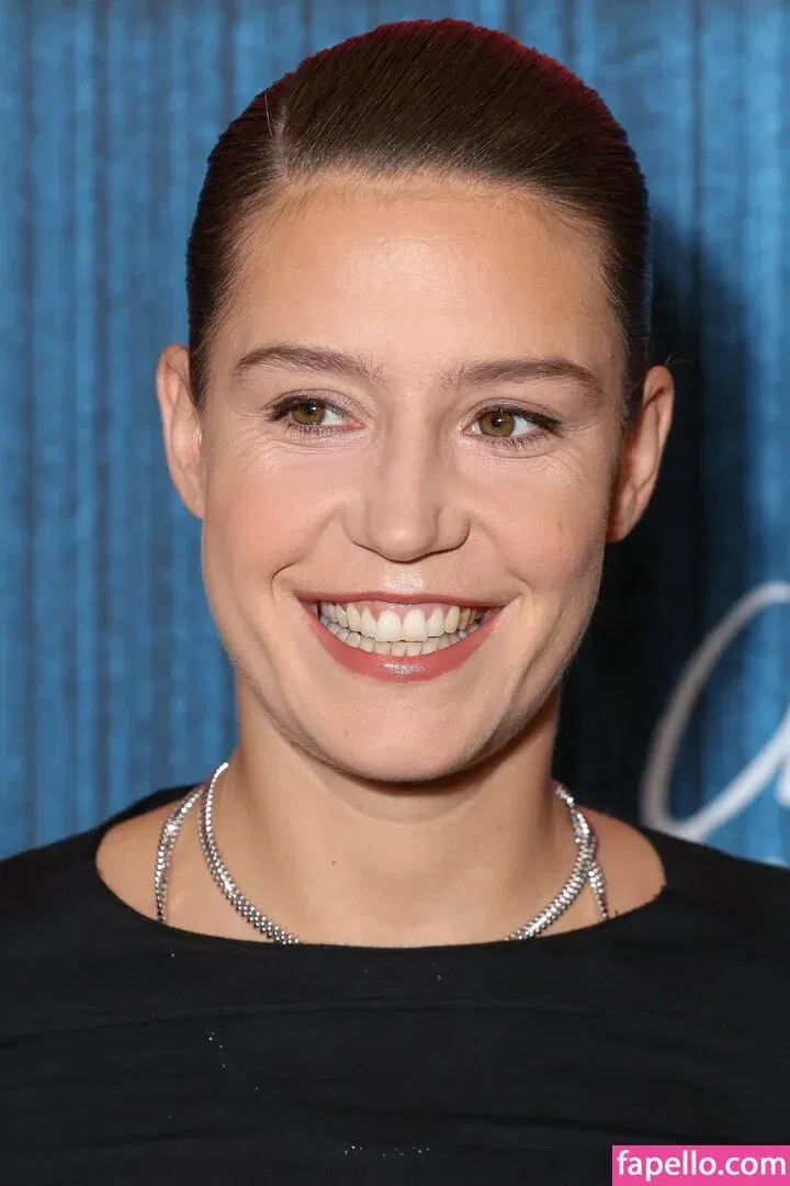 Adele Exarchopoulos / adeleexarchopoulos Onlyfans Photo Gallery 