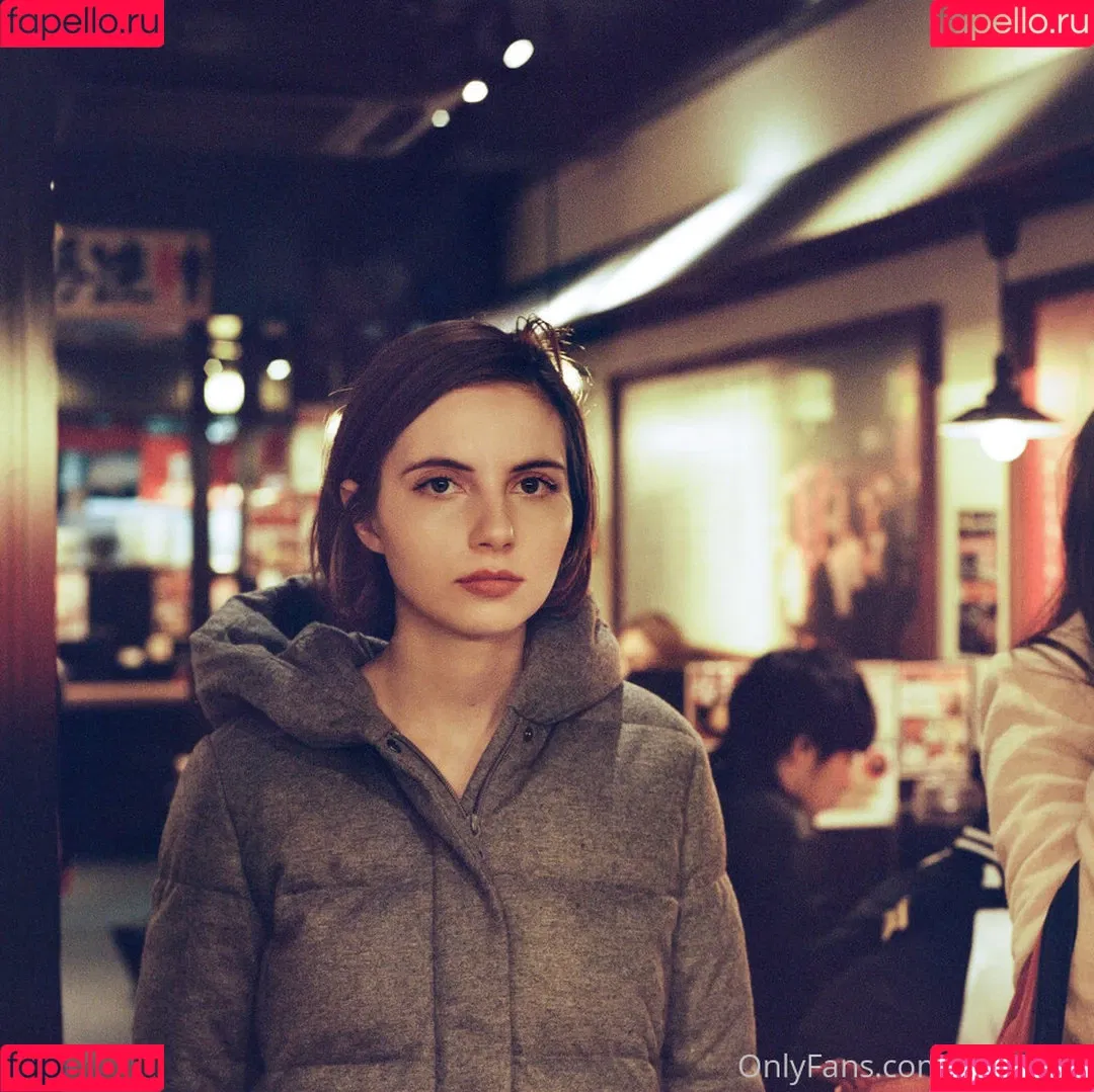 Liara Roux / liararoux Onlyfans Photo Gallery 