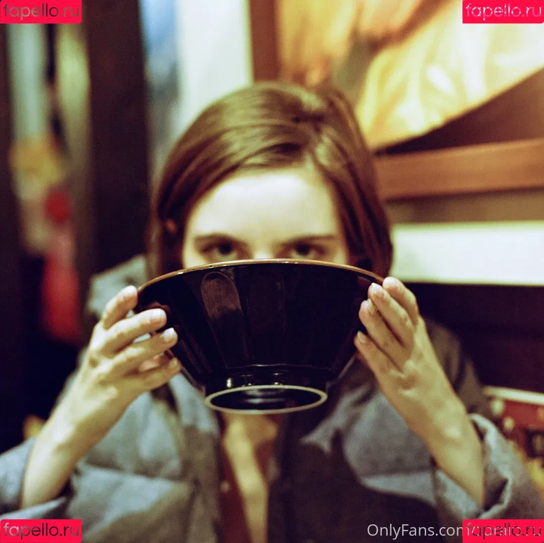 Liara Roux / liararoux Onlyfans Photo Gallery 