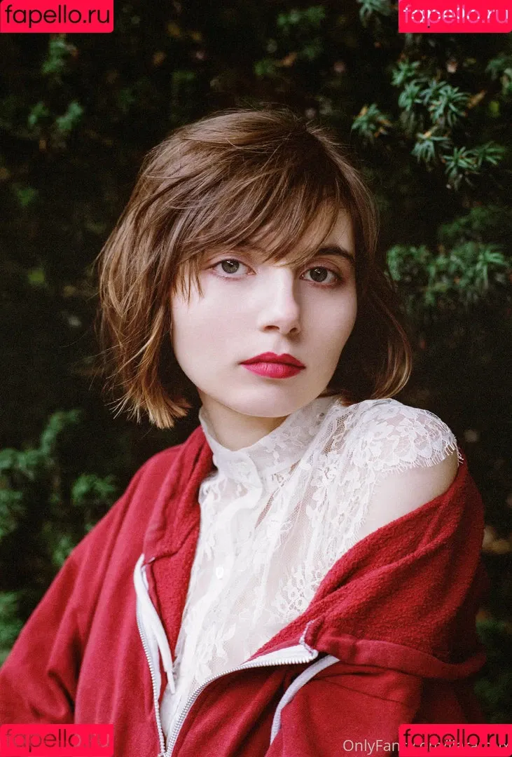 Liara Roux / liararoux Onlyfans Photo Gallery 