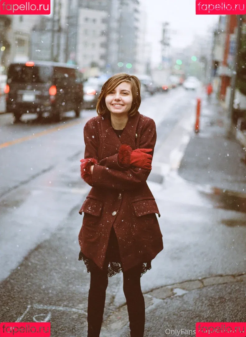 Liara Roux / liararoux Onlyfans Photo Gallery 