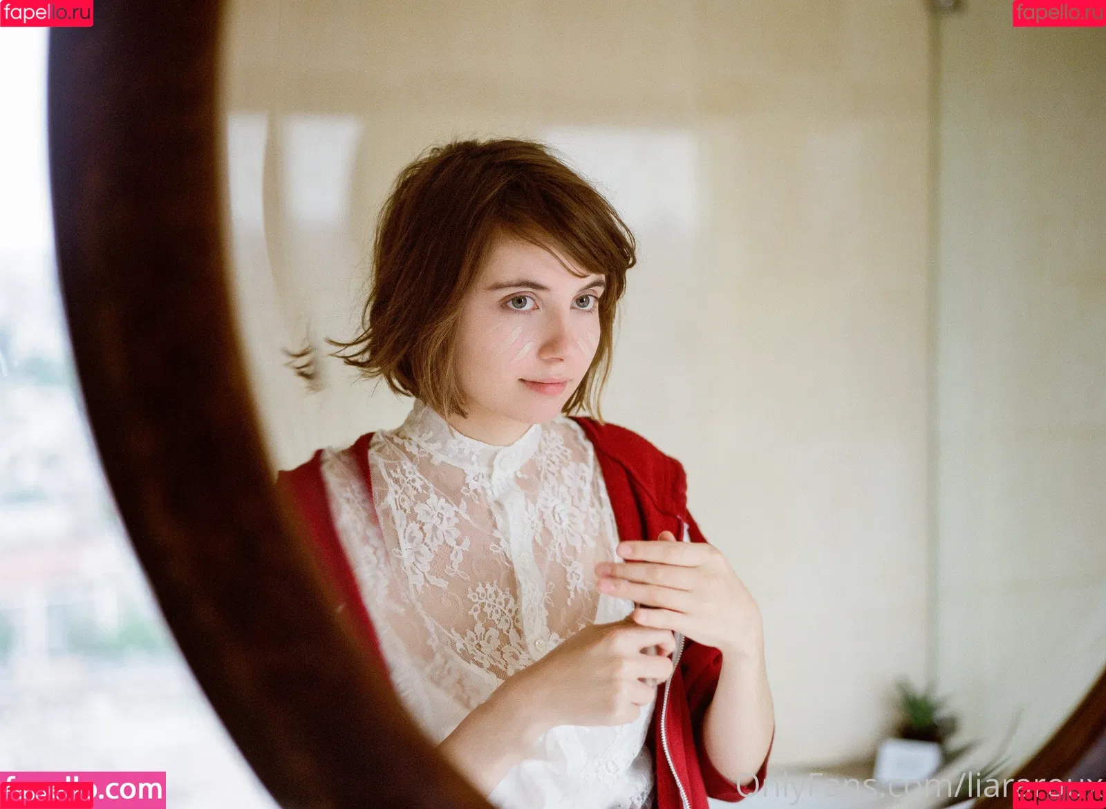 Liara Roux / liararoux Onlyfans Photo Gallery 