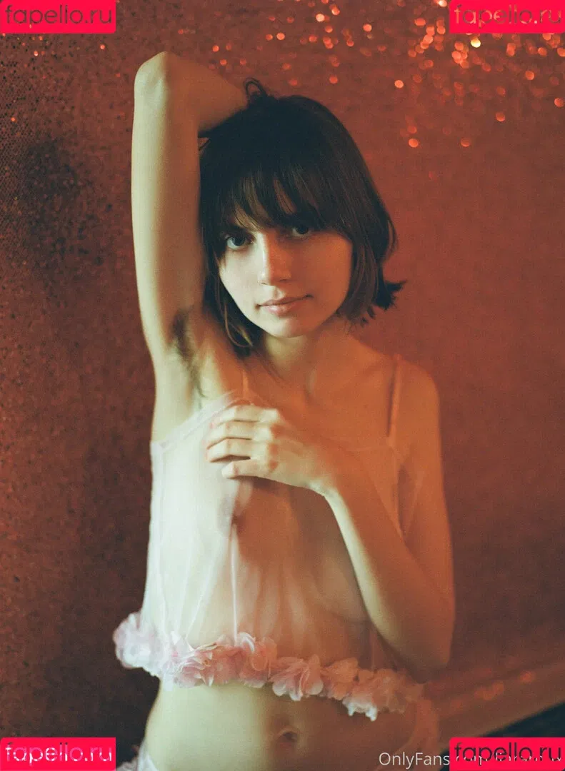 Liara Roux / liararoux Onlyfans Photo Gallery 