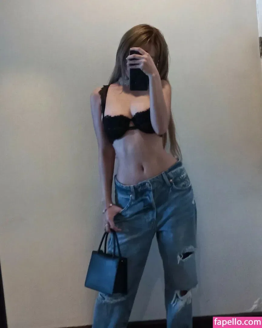 Skaye Cosplay / avrora_sg / skaye_oomi Onlyfans Photo Gallery 