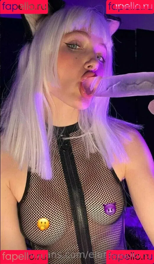 elara_moonq / elaramoonllc Onlyfans Photo Gallery 