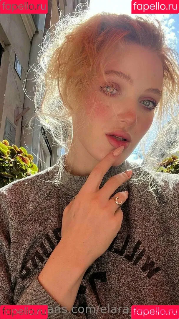 elara_moonq / elaramoonllc Onlyfans Photo Gallery 