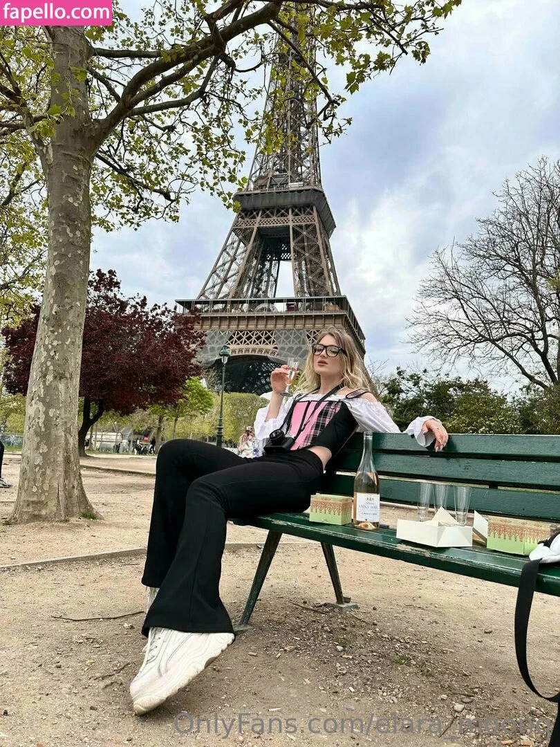 elara_moonq / elaramoonllc Onlyfans Photo Gallery 