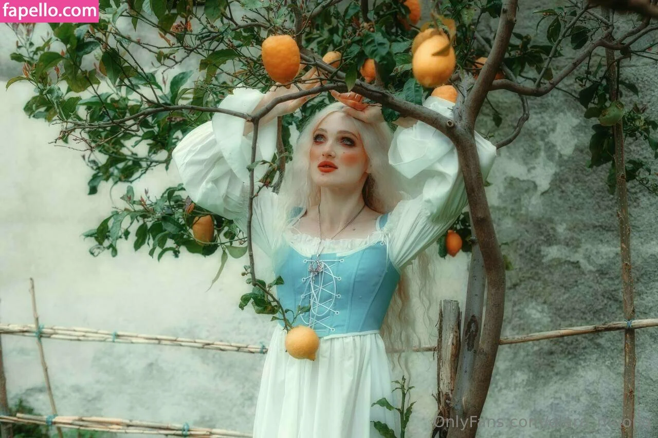 elara_moonq / elaramoonllc Onlyfans Photo Gallery 