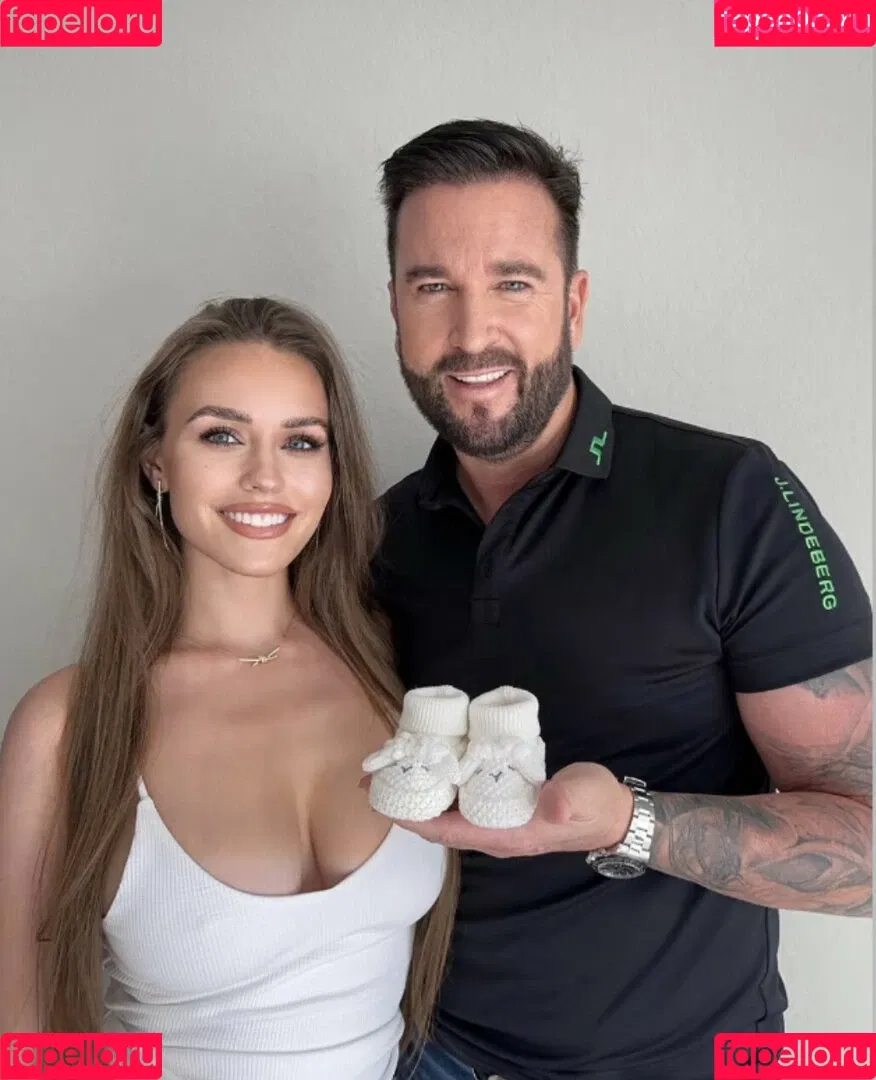 Laura Müller / lauramuellerofficial Onlyfans Photo Gallery 