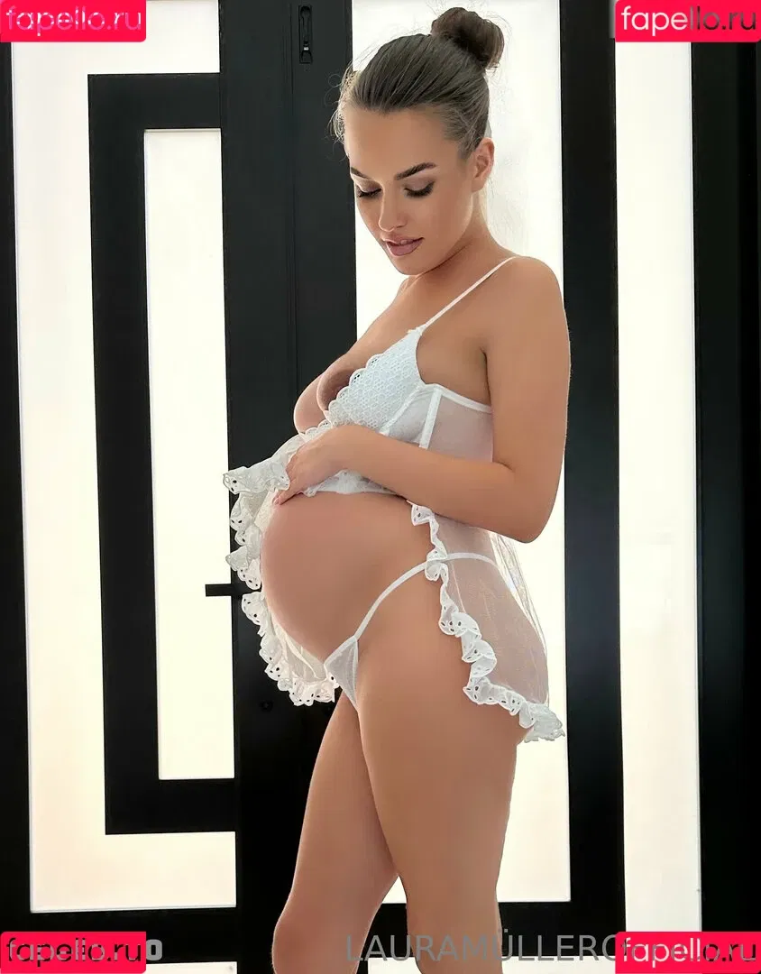Laura Müller / lauramuellerofficial Onlyfans Photo Gallery 