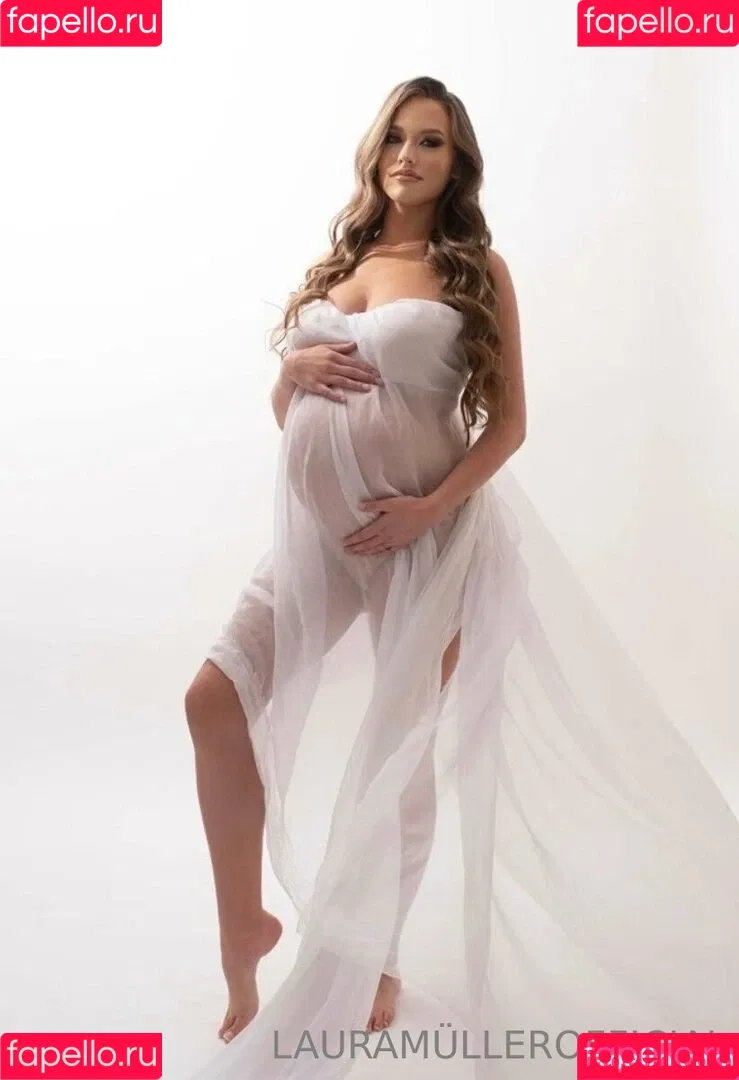 Laura Müller / lauramuellerofficial Onlyfans Photo Gallery 