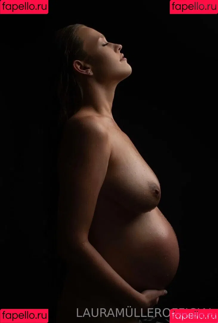 Laura Müller / lauramuellerofficial Onlyfans Photo Gallery 